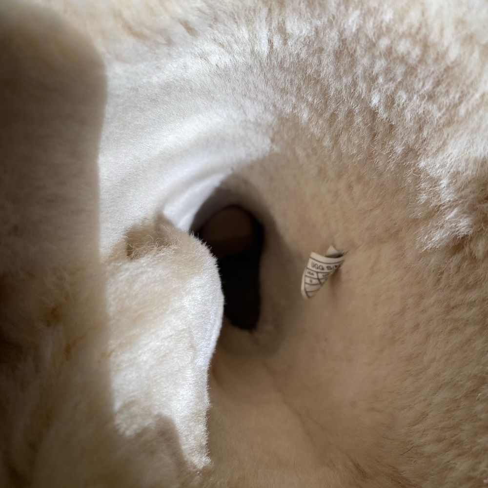 Ugg Bailey Button Triplet - image 4